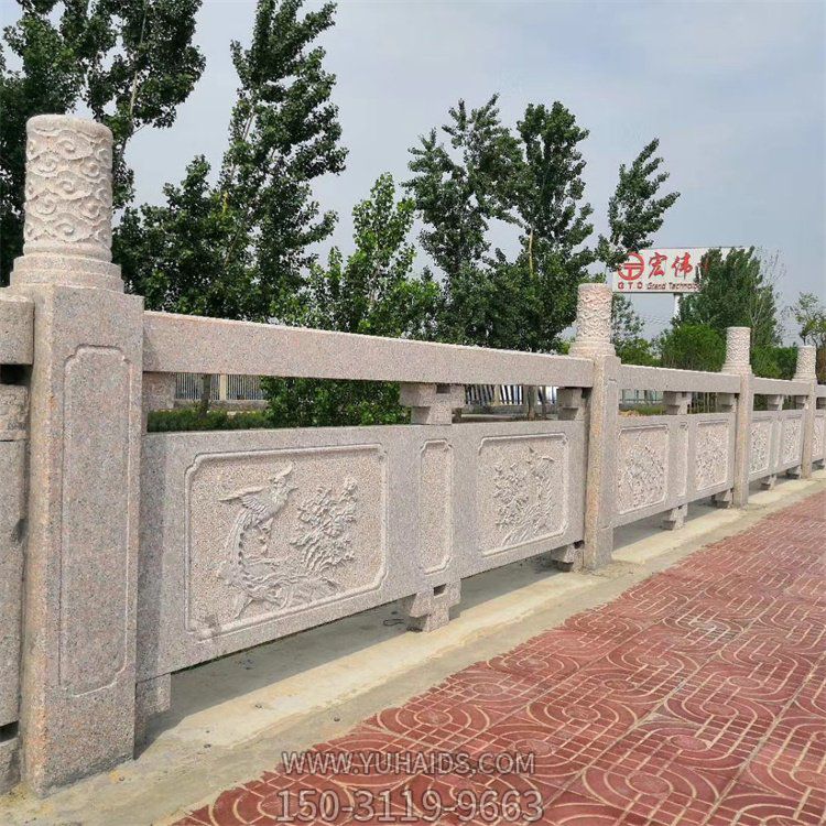 花鳥魚蟲紋飾石雕欄板，云柱石欄桿雕塑