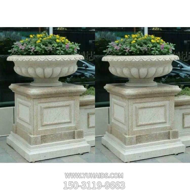 別墅小區(qū)大型砂石石雕花缽雕塑