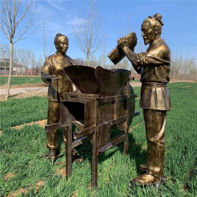 手搖揚(yáng)谷風(fēng)車，民俗人物農(nóng)忙生活雕塑