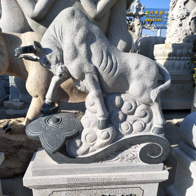 石雕砂巖奮進牛商鋪室外擺件鎮(zhèn)宅招財?shù)袼?>
                                <h2>石雕砂巖奮進牛商鋪室外擺件鎮(zhèn)宅招財?shù)袼?參數(shù)說明</h2>
                                                                        <table>
                                      <tr>
                                        <th>產品標題</th>
                                        <td>石雕砂巖奮進牛商鋪室外擺件鎮(zhèn)宅招財?shù)袼?/td>
                                      </tr>
                                      <tr>
                                        <th>發(fā)布時間</th>
                                        <td>2023-06-07 11:53</td>
                                      </tr>
                                      <tr>
                                        <th>價格</th>
                                        <td><span>電話咨詢</td>
                                      </tr>
                                                                              <tr>
                                          <th>雕刻內容</th>
                                          <td>牛</td>
                                        </tr>
                                                                              <tr>
                                          <th>制作材質</th>
                                          <td>砂巖、石雕</td>
                                        </tr>
                                                                          </table>
                                <h2>石雕砂巖奮進牛商鋪室外擺件鎮(zhèn)宅招財?shù)袼?詳細說明</h2>
                                <p>玉海雕塑是一家綜合性的雕塑公司，擁有多款石雕砂巖奮進牛商鋪室外擺件鎮(zhèn)宅招財?shù)袼苣Ｐ停杉庸ざㄖ贫喾N石雕砂巖奮進牛商鋪室外擺件鎮(zhèn)宅招財?shù)袼?，支持材質、樣式、風格、尺寸大小等方面的調整修改定制。我們所加工制作的石雕砂巖奮進牛商鋪室外擺件鎮(zhèn)宅招財?shù)袼苜|優(yōu)價廉，遍布全國多個省市地區(qū)，想要了解更多案例圖片，請電話或微信咨詢。材質、大小、樣式等都可以按需定制，還可根據(jù)您提供給的石雕砂巖奮進牛商鋪室外擺件鎮(zhèn)宅招財?shù)袼軜訄D進行制作！如有相關需求，歡迎致電（微信同號）：<span>150-3119-9663</span></p>
                                                                <div   class=