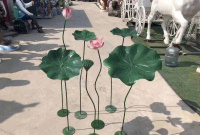 不銹鋼廣場(chǎng)景觀荷花雕塑