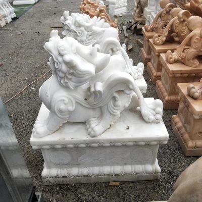 漢白玉石雕動物別墅庭院門口招財(cái)辟邪瑞獸麒麟貔貅雕塑
