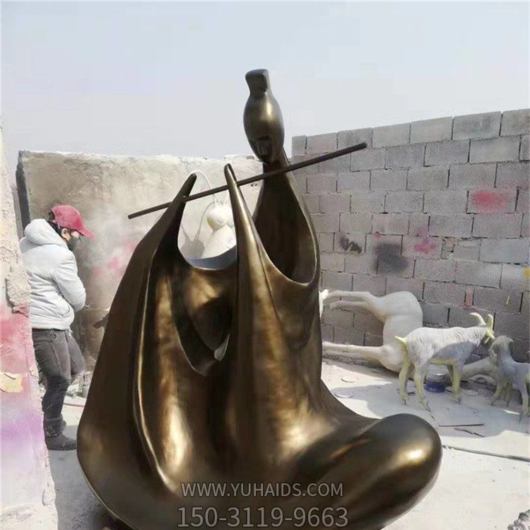 景觀戶(hù)外玻璃鋼仿銅抽象吹笛子的人物雕塑