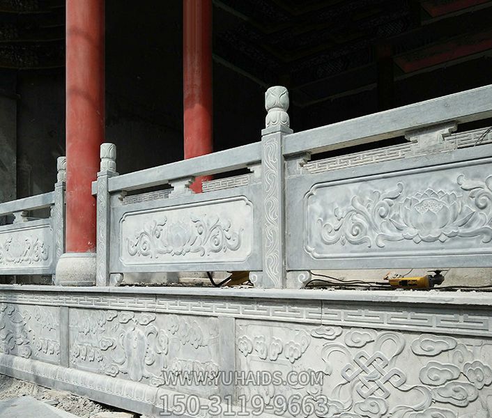 山區(qū)寺廟園林臺(tái)階青石雕刻荷花欄桿雕塑