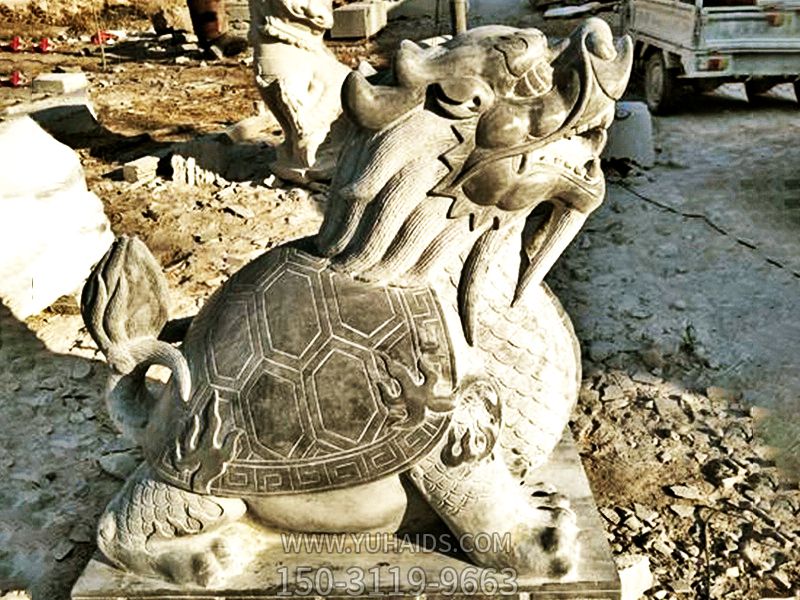 公園里擺放的坐著直視的青石石雕創(chuàng)意龍龜?shù)袼?>
                                <h2>公園里擺放的坐著直視的青石石雕創(chuàng)意龍龜?shù)袼?參數(shù)說明</h2>
                                                                        <table>
                                      <tr>
                                        <th>產(chǎn)品標(biāo)題</th>
                                        <td>公園里擺放的坐著直視的青石石雕創(chuàng)意龍龜?shù)袼?/td>
                                      </tr>
                                      <tr>
                                        <th>發(fā)布時(shí)間</th>
                                        <td>2023-06-07 13:50</td>
                                      </tr>
                                      <tr>
                                        <th>價(jià)格</th>
                                        <td><span>電話咨詢</td>
                                      </tr>
                                                                              <tr>
                                          <th>雕刻內(nèi)容</th>
                                          <td>龍、龍龜</td>
                                        </tr>
                                                                              <tr>
                                          <th>應(yīng)用場所</th>
                                          <td>公園</td>
                                        </tr>
                                                                              <tr>
                                          <th>制作材質(zhì)</th>
                                          <td>石雕、青石、石雕</td>
                                        </tr>
                                                                          </table>
                                <h2>公園里擺放的坐著直視的青石石雕創(chuàng)意龍龜?shù)袼?詳細(xì)說明</h2>
                                <p>玉海雕塑是一家綜合性的雕塑公司，擁有多款公園里擺放的坐著直視的青石石雕創(chuàng)意龍龜?shù)袼苣Ｐ?，可加工定制多種公園里擺放的坐著直視的青石石雕創(chuàng)意龍龜?shù)袼埽С植馁|(zhì)、樣式、風(fēng)格、尺寸大小等方面的調(diào)整修改定制。我們所加工制作的公園里擺放的坐著直視的青石石雕創(chuàng)意龍龜?shù)袼苜|(zhì)優(yōu)價(jià)廉，遍布全國多個省市地區(qū)，想要了解更多案例圖片，請電話或微信咨詢。材質(zhì)、大小、樣式等都可以按需定制，還可根據(jù)您提供給的公園里擺放的坐著直視的青石石雕創(chuàng)意龍龜?shù)袼軜訄D進(jìn)行制作！如有相關(guān)需求，歡迎致電（微信同號）：<span>150-3119-9663</span></p>
                                                                <div   class=