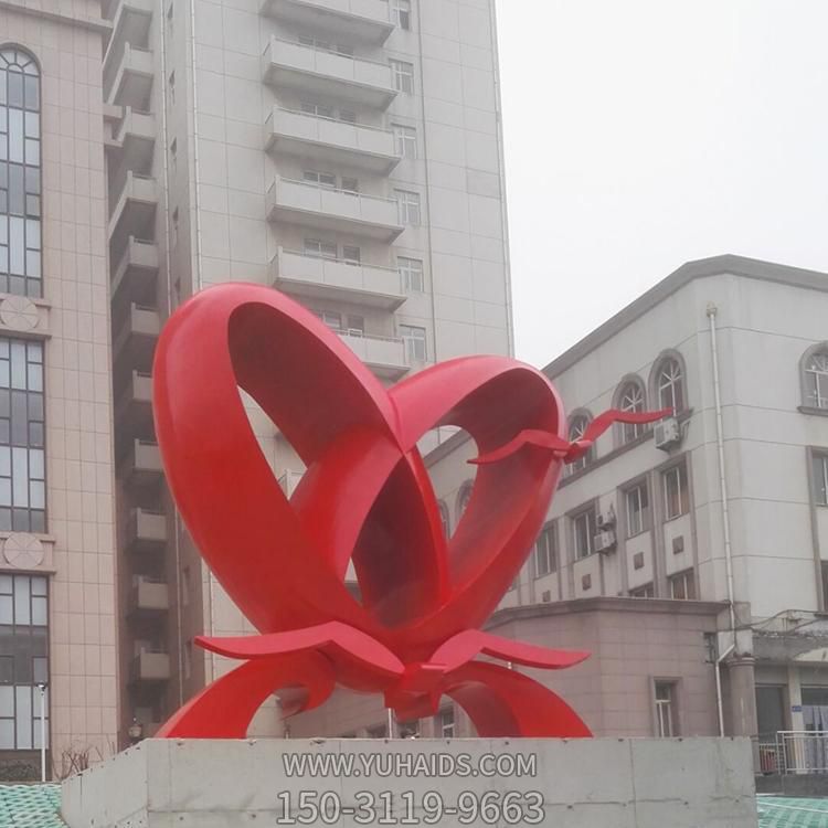 不銹鋼 醫(yī)院 大型抽象鏤空愛(ài)心海鷗飛翔雕塑