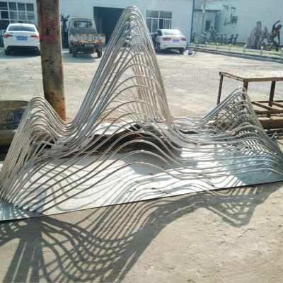 不銹鋼假山，不銹鋼管彎曲制作而成的山形擺件