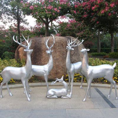 玻璃鋼梅花鹿，雌雄大小多種樣式，銀白色，可改色