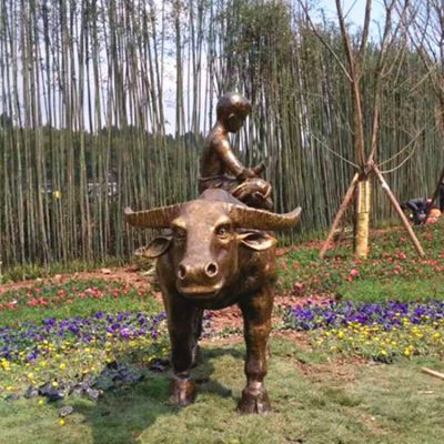 戶外廣場(chǎng)玻璃鋼仿銅坐在牛背上的兒童雕塑