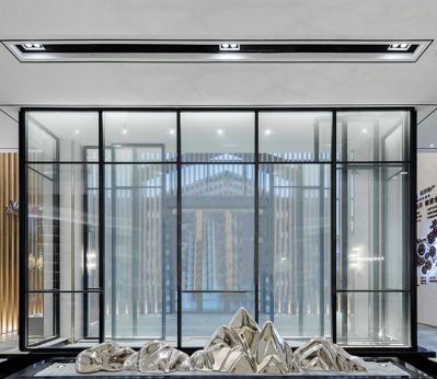 房地產(chǎn)售樓部室內(nèi)鏡面不銹鋼假山景觀(guān)雕塑