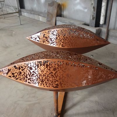 不銹鋼鏤空創(chuàng)意園林景觀抽象魚雕塑