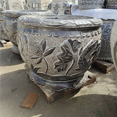 古建庭院蓄水缸，青石水缸