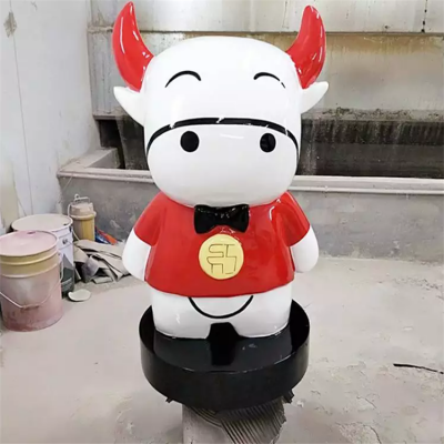 紅色的小牛，玻璃鋼卡通牛雕塑