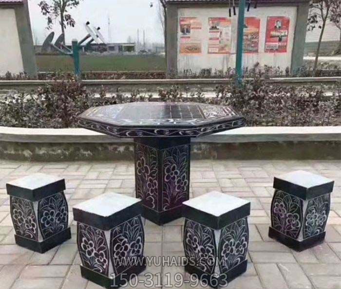 景區(qū)景觀棱形仿古石桌凳 景區(qū)景觀棱形仿古石桌凳