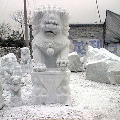 企業(yè)庭院大門(mén)裝飾擺放青石雕刻鎮(zhèn)宅招財(cái)石獅子