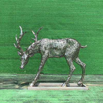 公園不銹鋼鏤空創(chuàng)意低頭的鹿雕塑