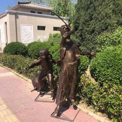 叉魚的兄妹倆，玻璃鋼仿銅民俗生活情景人物