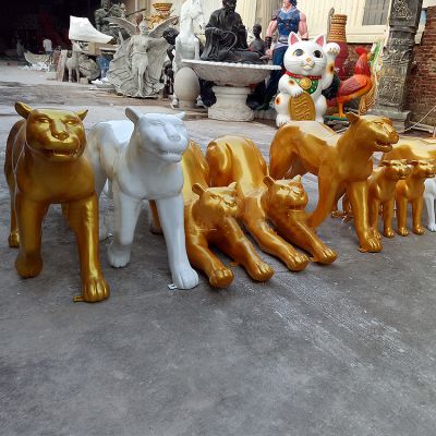 公園廣場(chǎng)不銹鋼電鍍烤漆噴漆豹子個(gè)性雕塑