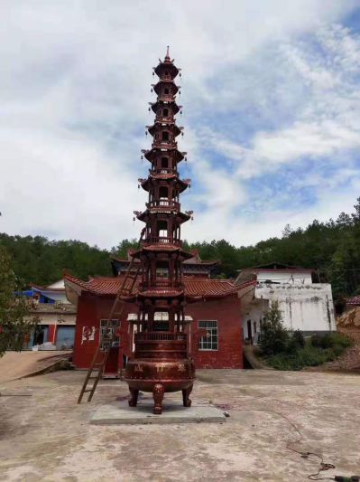 寺廟景點(diǎn)擺放鑄鐵千佛塔裝飾擺件