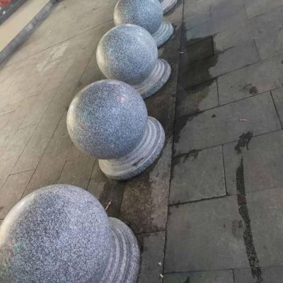 廣場(chǎng)學(xué)校門(mén)前擺放花崗巖擋車路障石