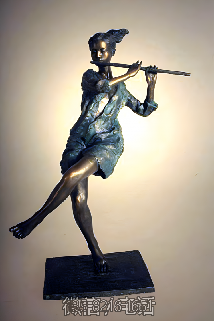 吹笛子的美女銅雕人物雕塑
