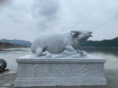 鎮(zhèn)水水牛花崗巖石雕動物雕塑